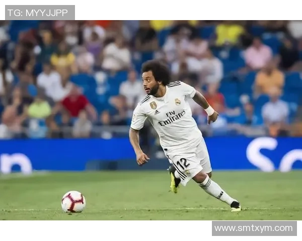 足球球星如今风采全新展现从昔日巅峰到今日面貌的巨大转变