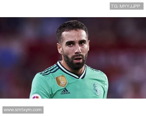 后卫球星在现代足球中的关键作用与战术地位分析 后卫球星在现代足球中的关键作用与战术地位分析