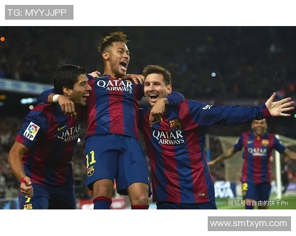 足球巨星们互相支持与帮助的背后故事揭示团结与友情的力量 足球巨星们互相支持与帮助的背后故事揭示团结与友情的力量